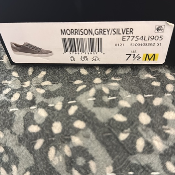 Naturalizer Morrison sneaker NWT - Picture 8 of 9